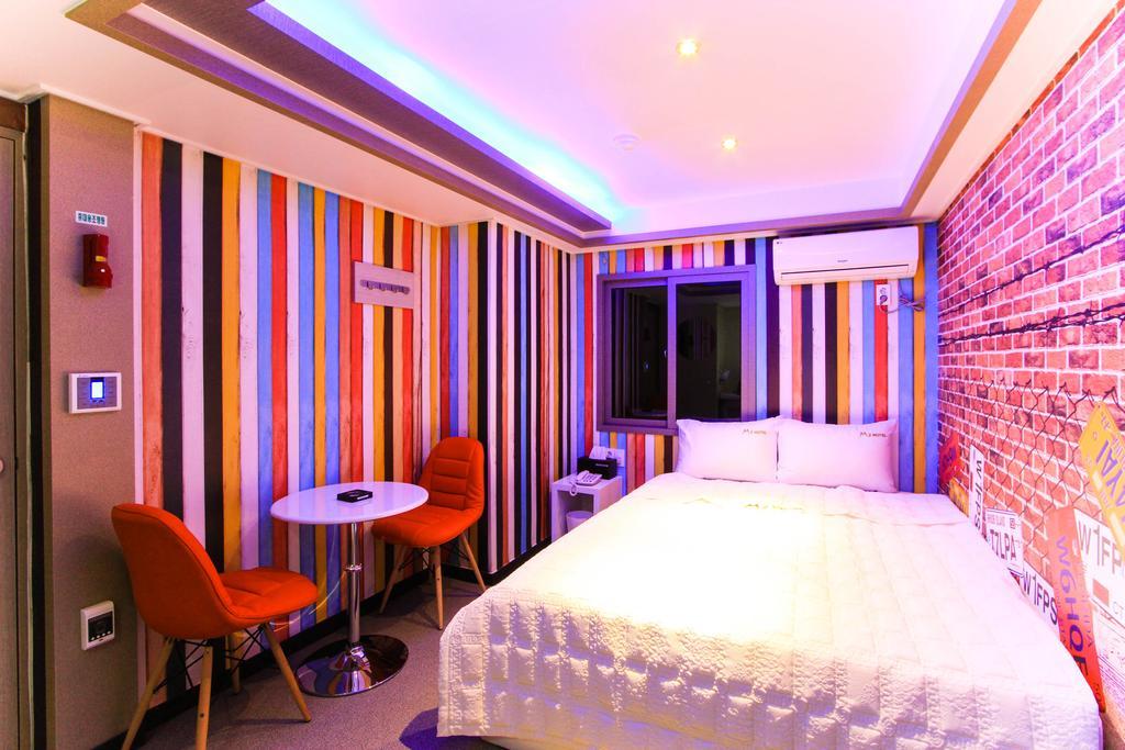 M2 Motel Ciudad Metropolitana de Ciudad Metropolitana de Busan Habitación foto